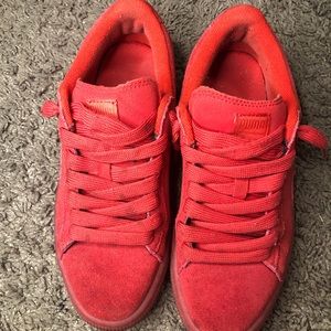 Big kids puma suede sneakers all red